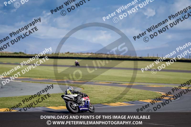 anglesey no limits trackday;anglesey photographs;anglesey trackday photographs;enduro digital images;event digital images;eventdigitalimages;no limits trackdays;peter wileman photography;racing digital images;trac mon;trackday digital images;trackday photos;ty croes